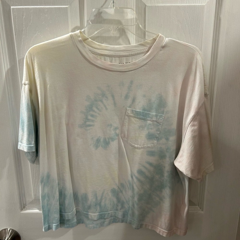 American Eagle. Women’s small. Tie-dye t-shirt.